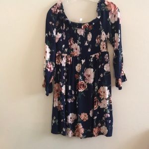 Cute xhilaration long sleeve dress